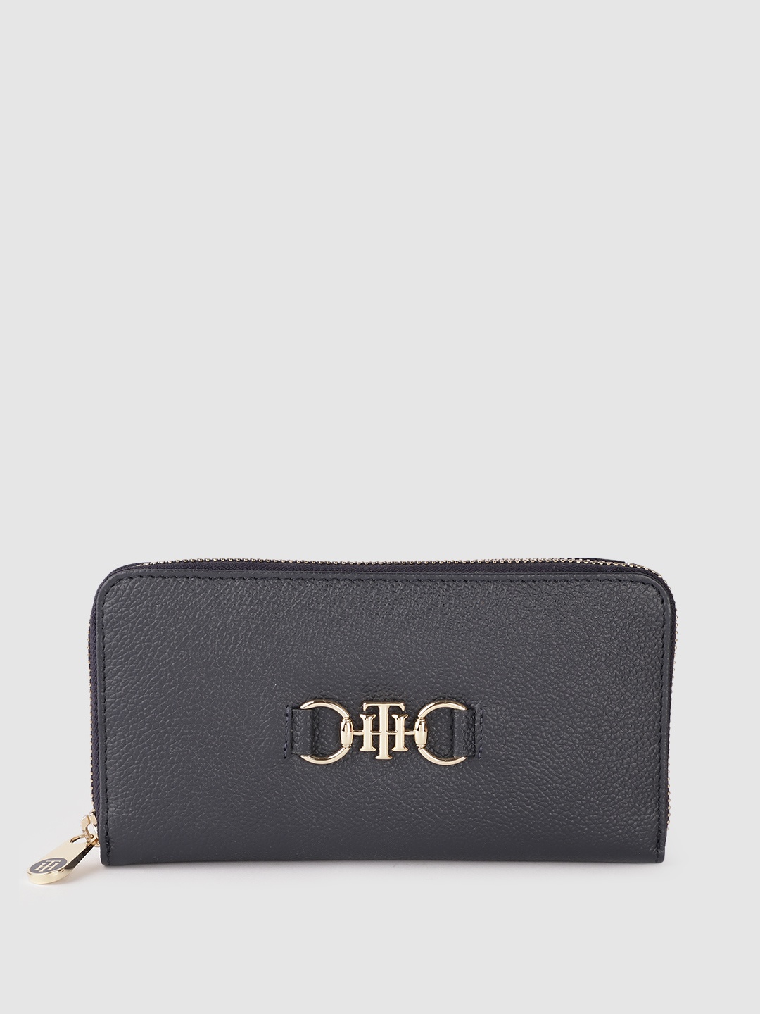 

Tommy Hilfiger Women Navy Blue Embellished Leather Zip Around Wallet