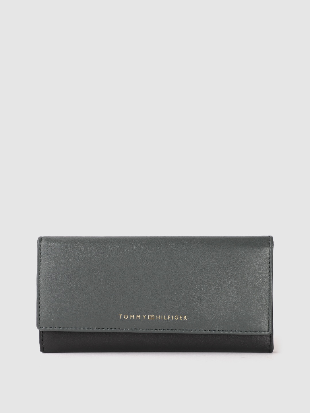 

Tommy Hilfiger Women Grey Leather Two Fold Wallet