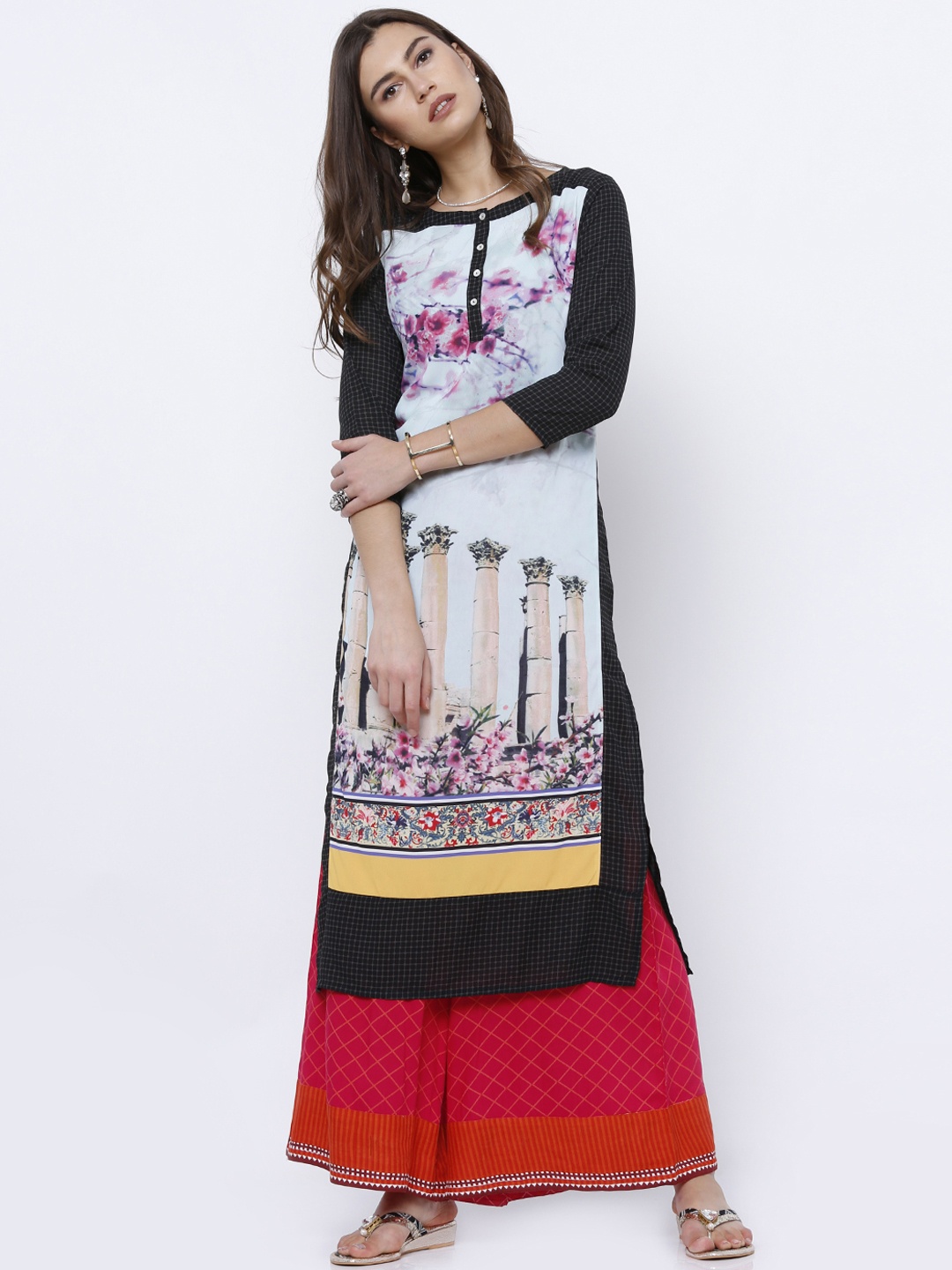 

Vishudh Blue & Black Floral Printed Kurta