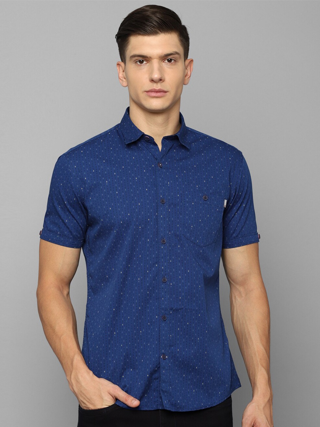 

Louis Philippe Sport Men Blue Slim Fit Printed Casual Shirt