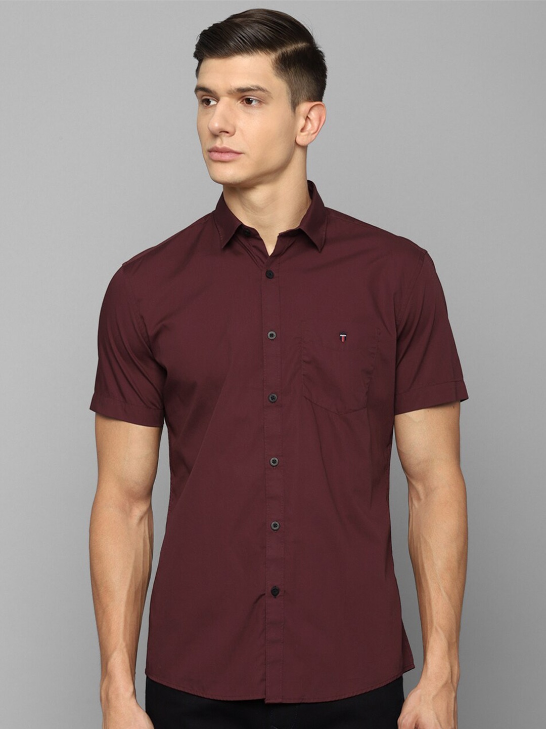 

Louis Philippe Sport Men Maroon Slim Fit Casual Shirt