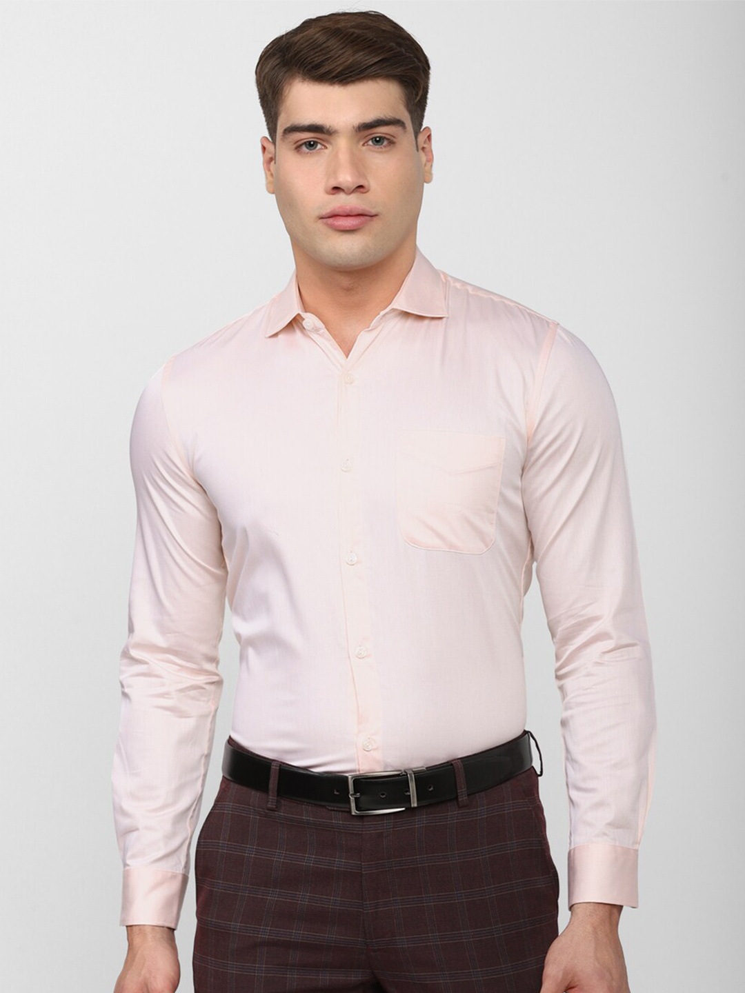 

Peter England Elite Men Pink Slim Fit Formal Shirt