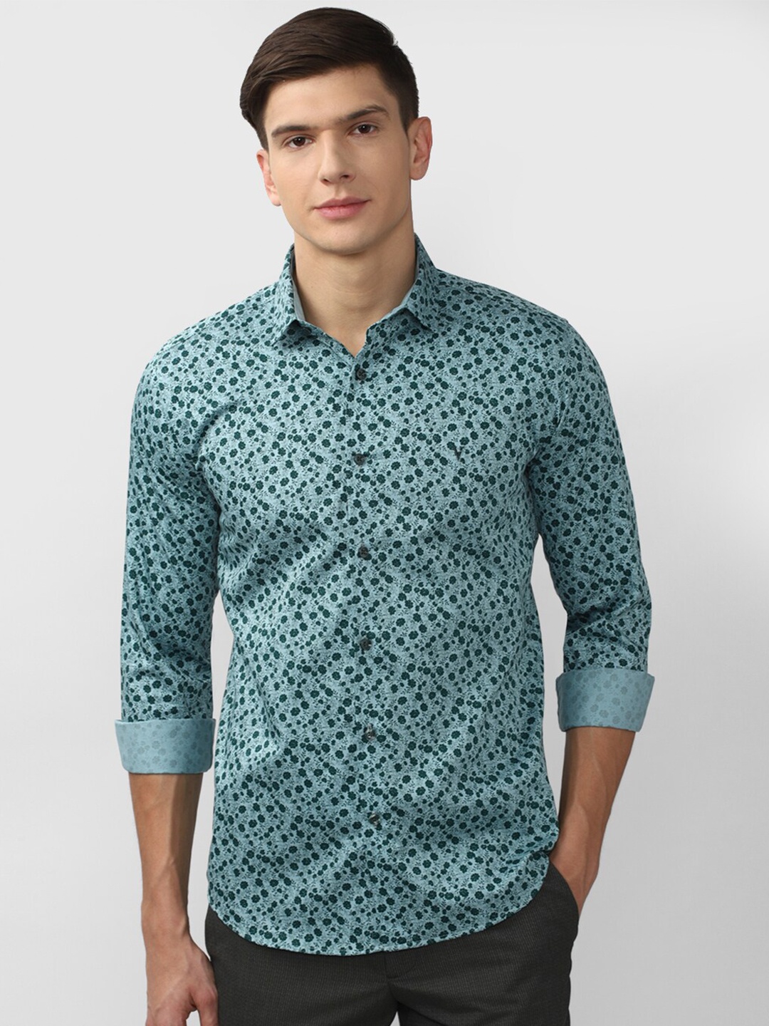 

V Dot Men Blue Slim Fit Floral Printed Casual Shirt