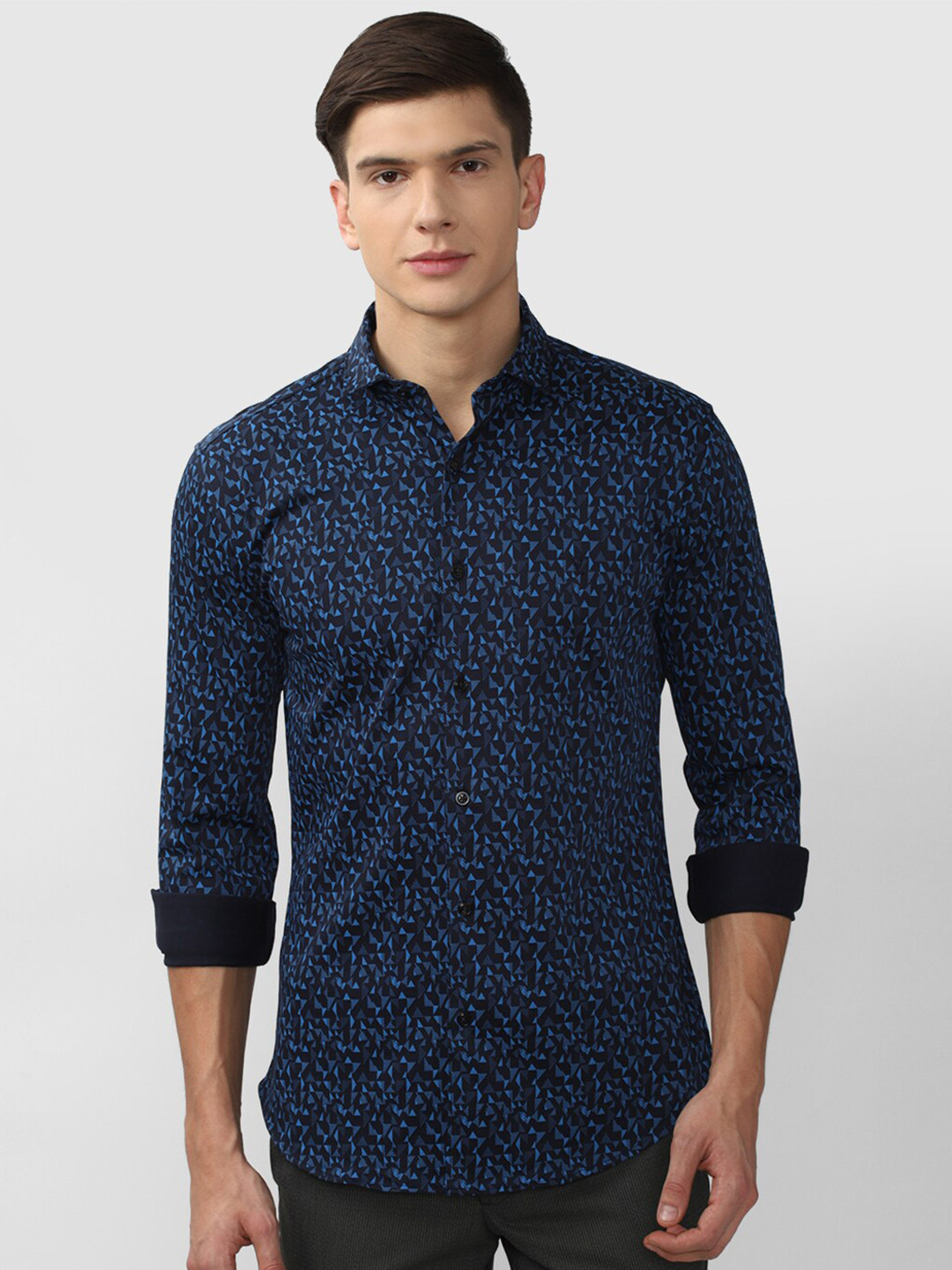 

V Dot Men Navy Blue Slim Fit Floral Printed Casual Shirt