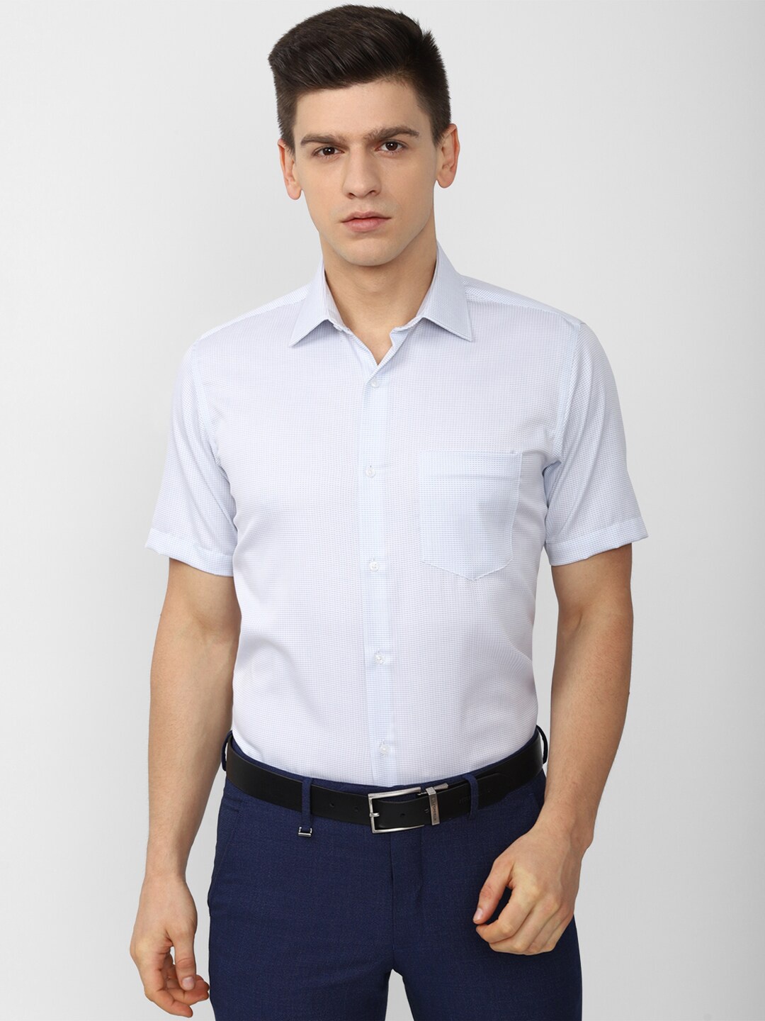 

Van Heusen Men Blue Checked Formal Shirt