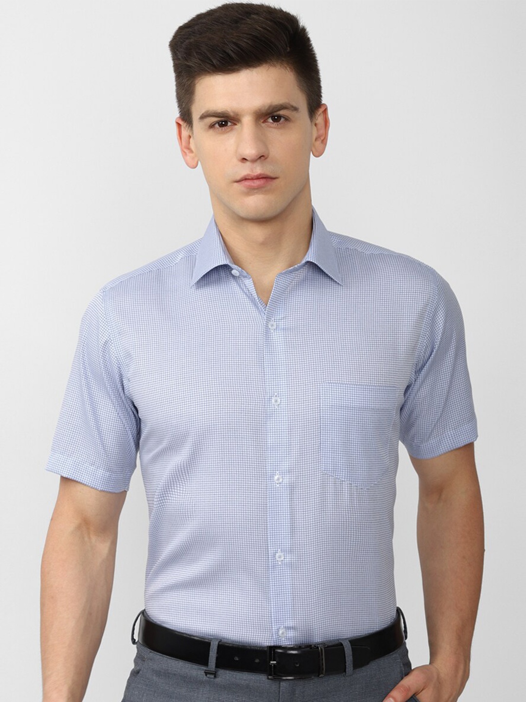 

Van Heusen Men Blue Checked Formal Shirt