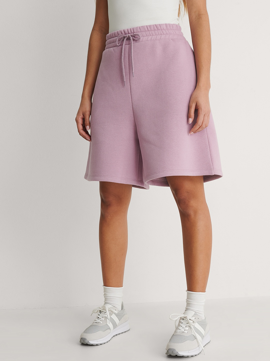 

NA-KD Women Purple Loose Fit High-Rise Shorts