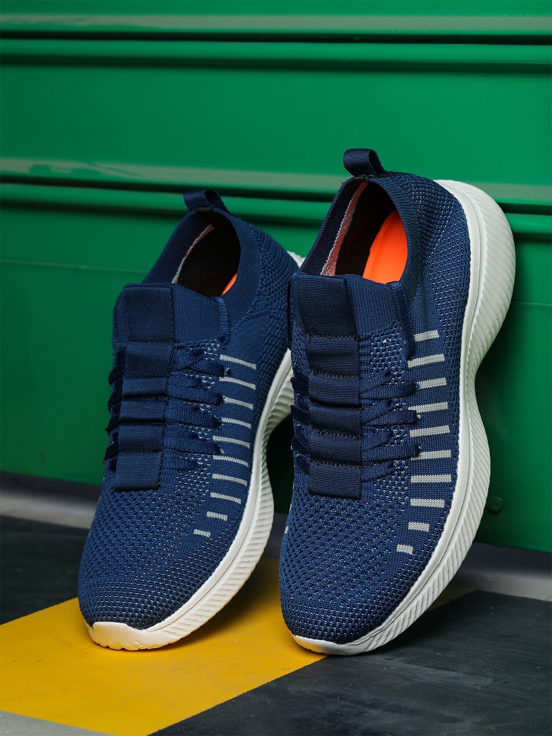 

ABROS Men Teal Mesh Running Shoes