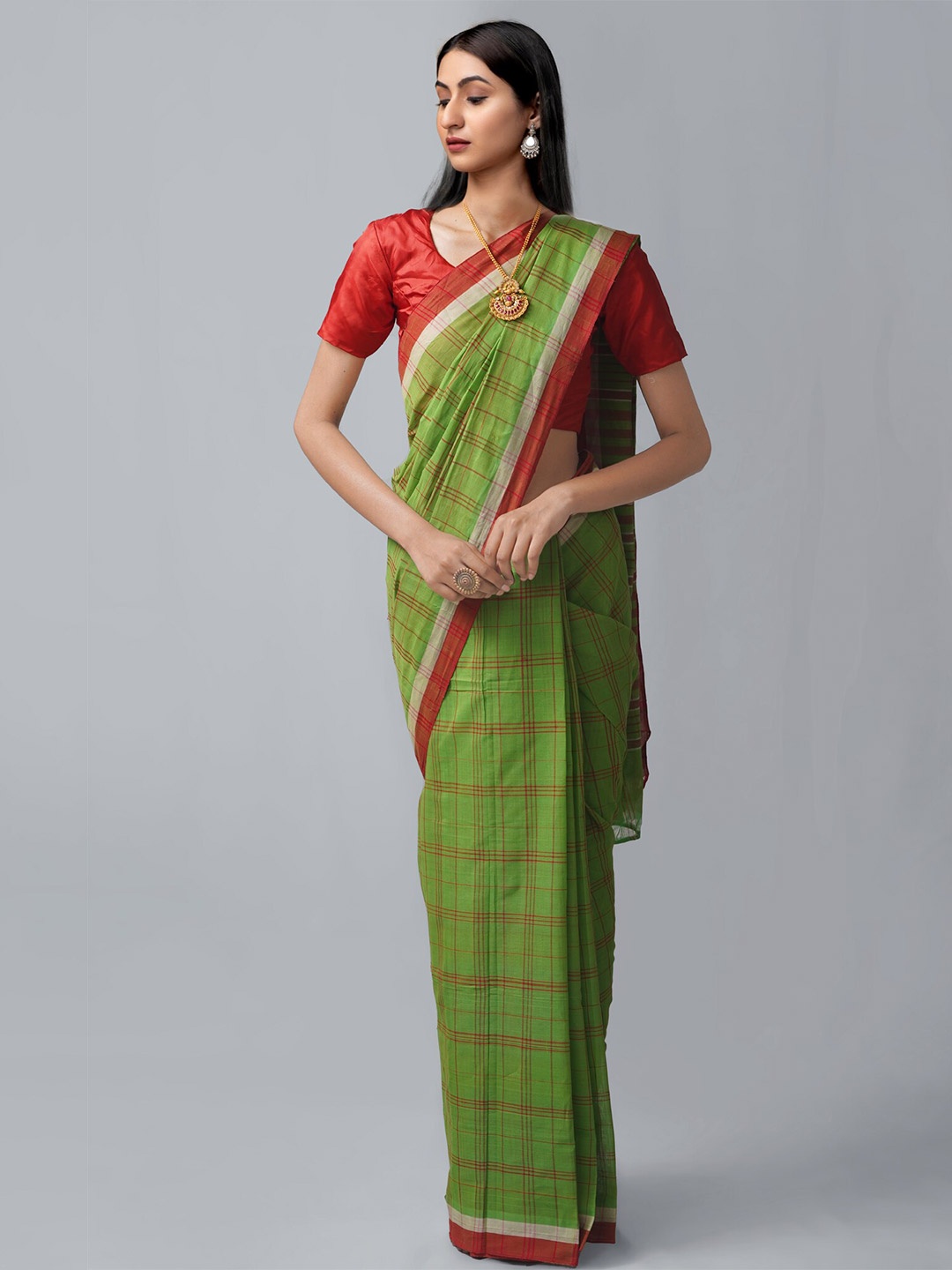

Unnati Silks Green & Maroon Woven Design Pure Cotton Venkatgiri Saree