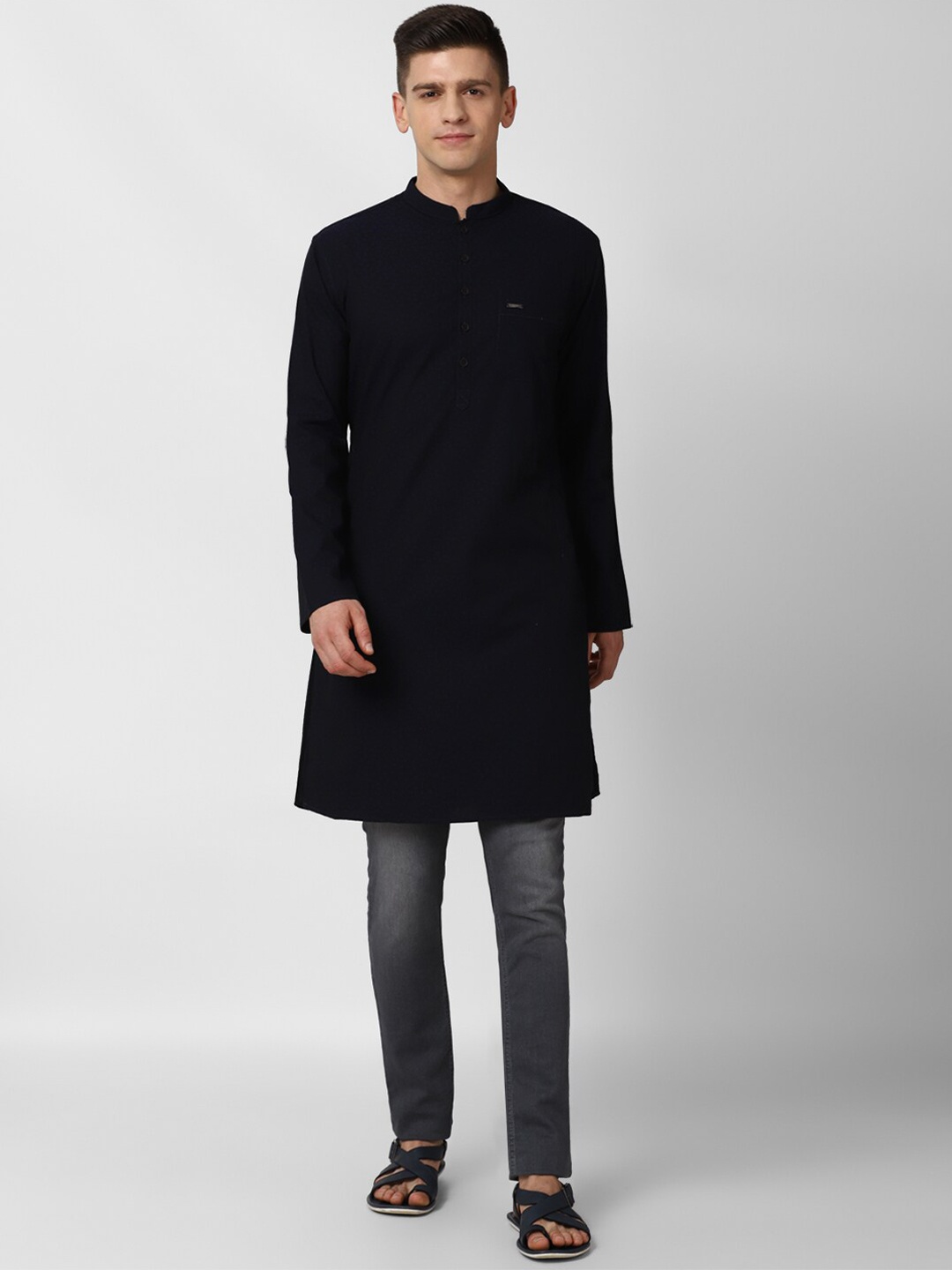 

Peter England Men Navy Blue Geometric Chikankari Kurta
