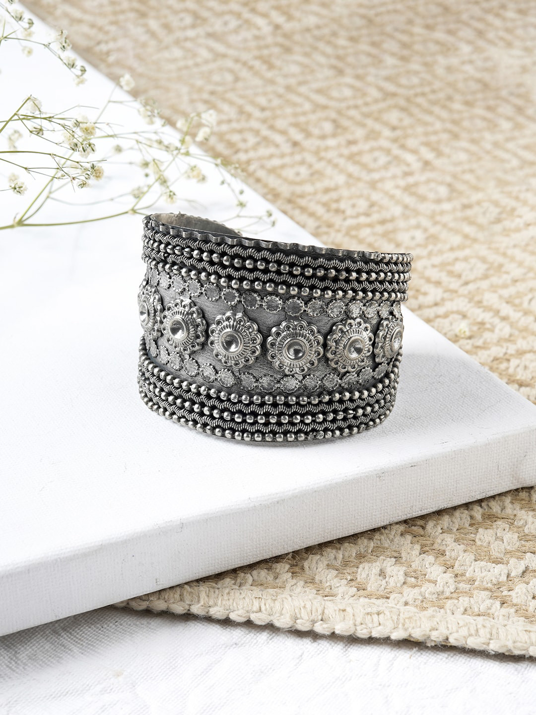 

TEEJH Women Silver Bracelet
