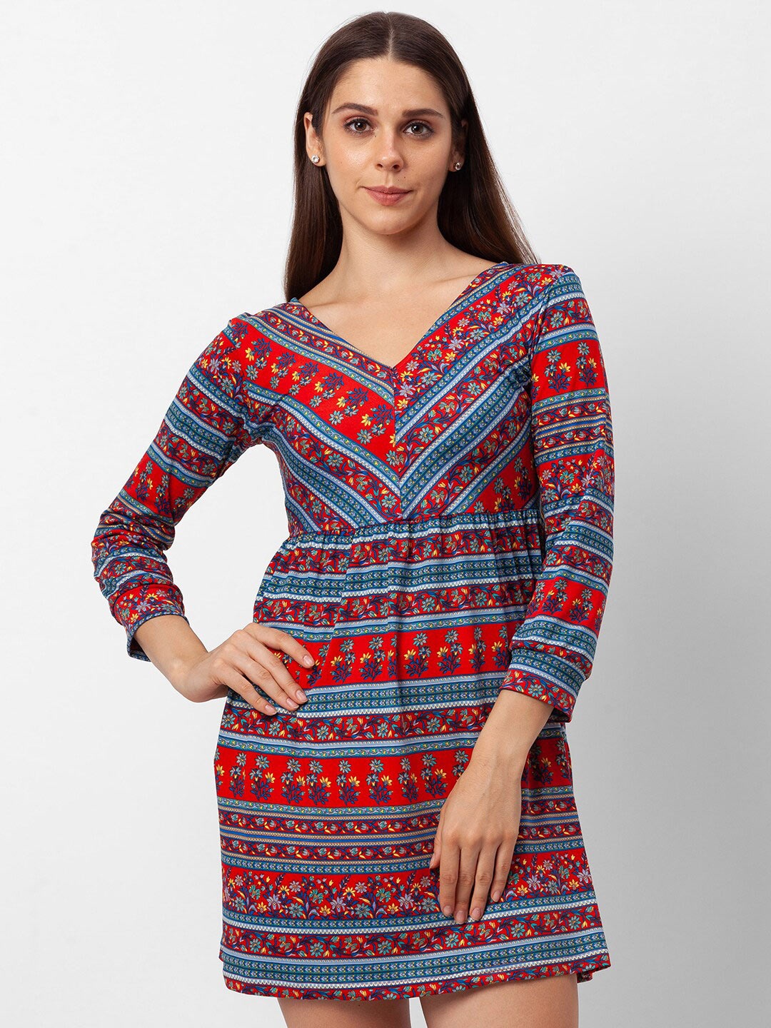 

Globus Red Layered Dress