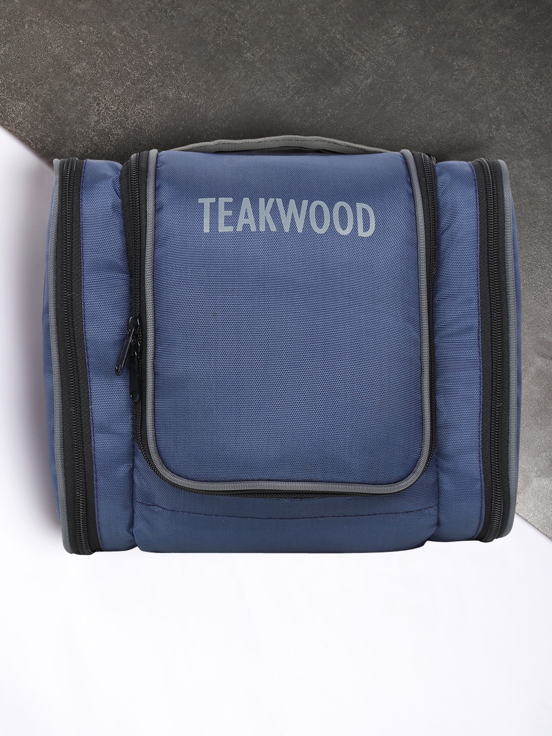 

Teakwood Leathers Printed Toiletry Kit, Blue