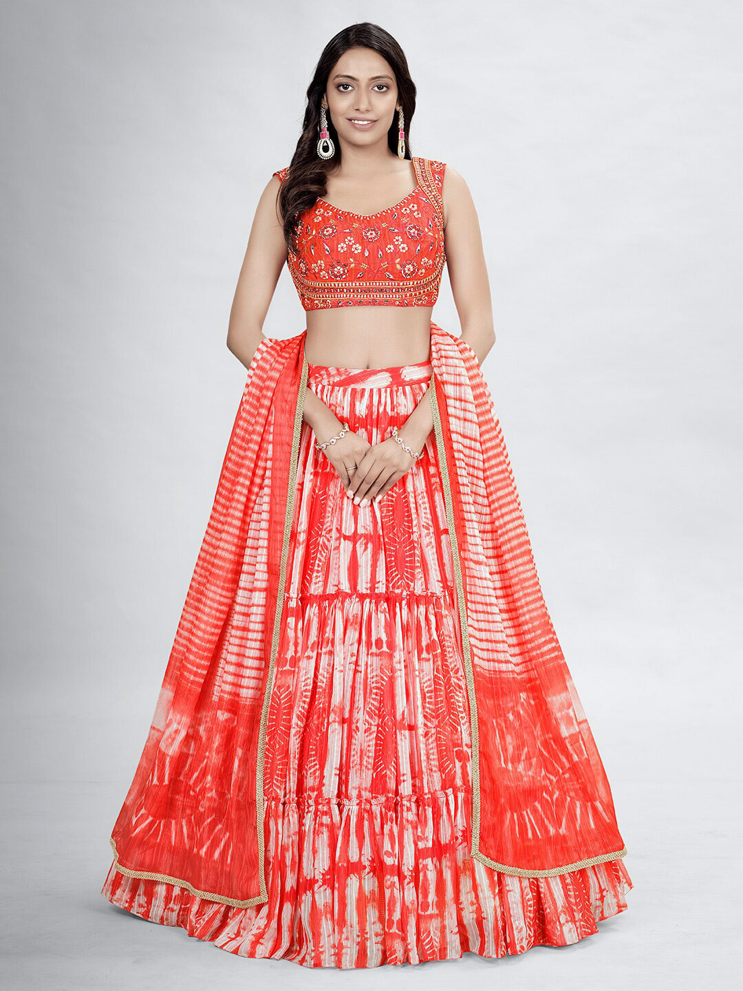 

DRESSTIVE Red & White Embroidered Thread Work Shibori Semi-Stitched Lehenga & Unstitched Blouse With Dupatta