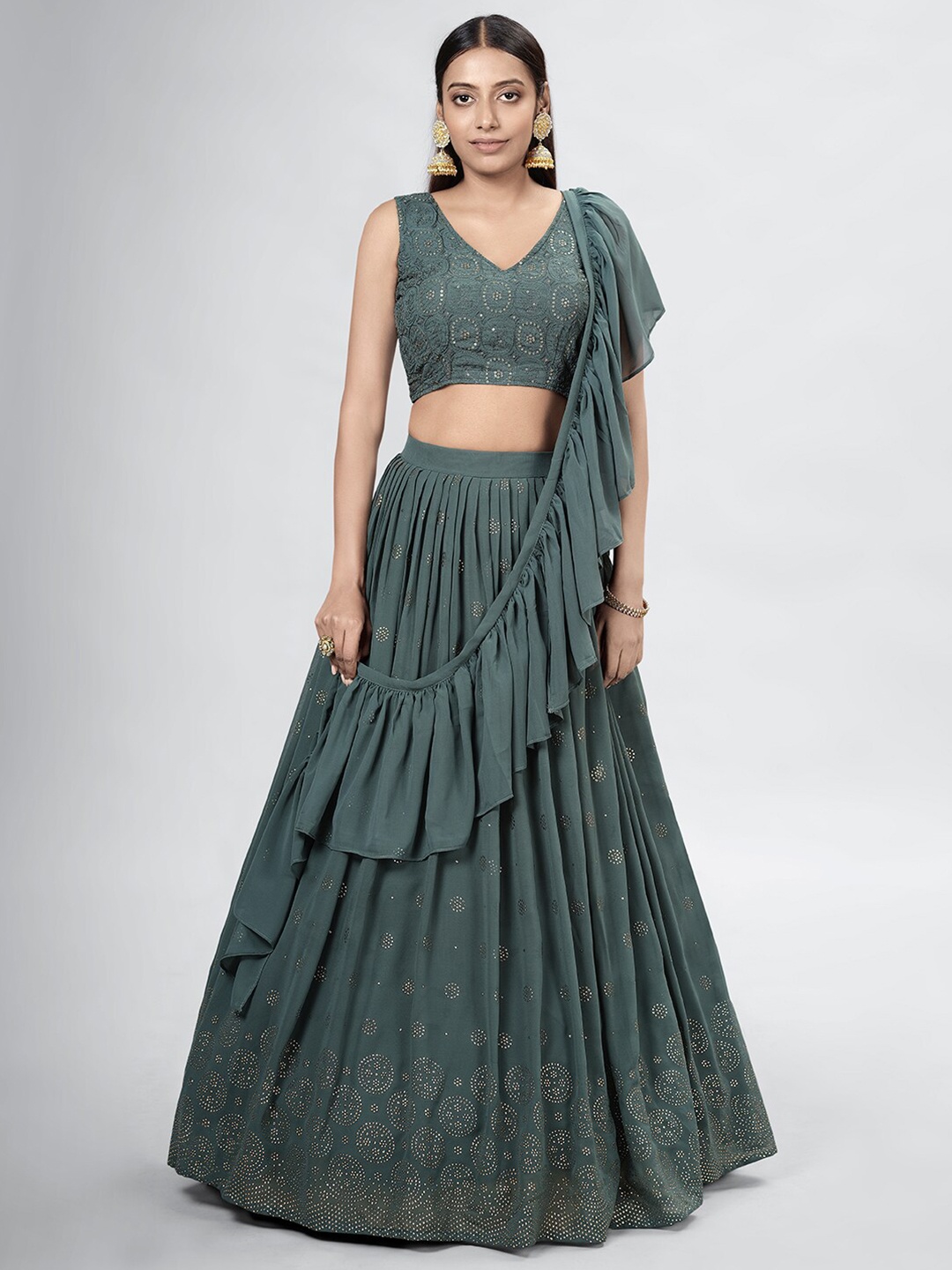 

DRESSTIVE Green & Gold-Toned Embroidered Mukaish Semi-Stitched Lehenga & Unstitched Blouse With Dupatta