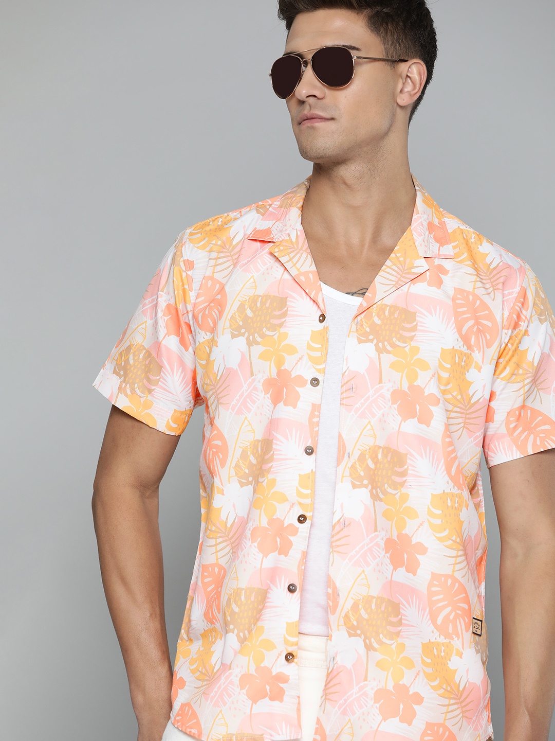 

DENNISON Men White Smart Slim Fit Floral Printed Casual Shirt