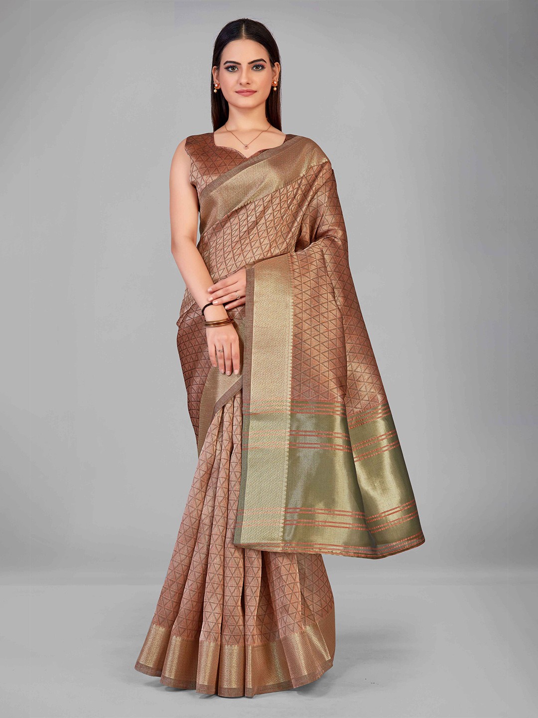 

MANOHARI Brown & Gold-Toned Woven Design Silk Blend Saree