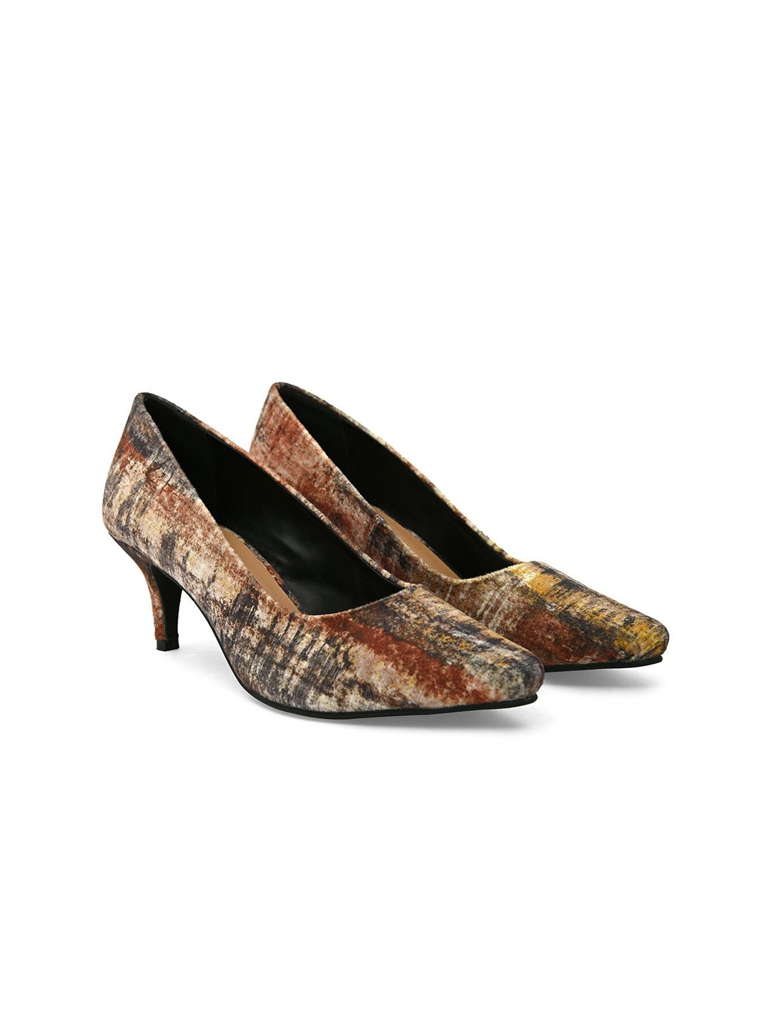 

Hydes N Hues Tan Printed Pumps