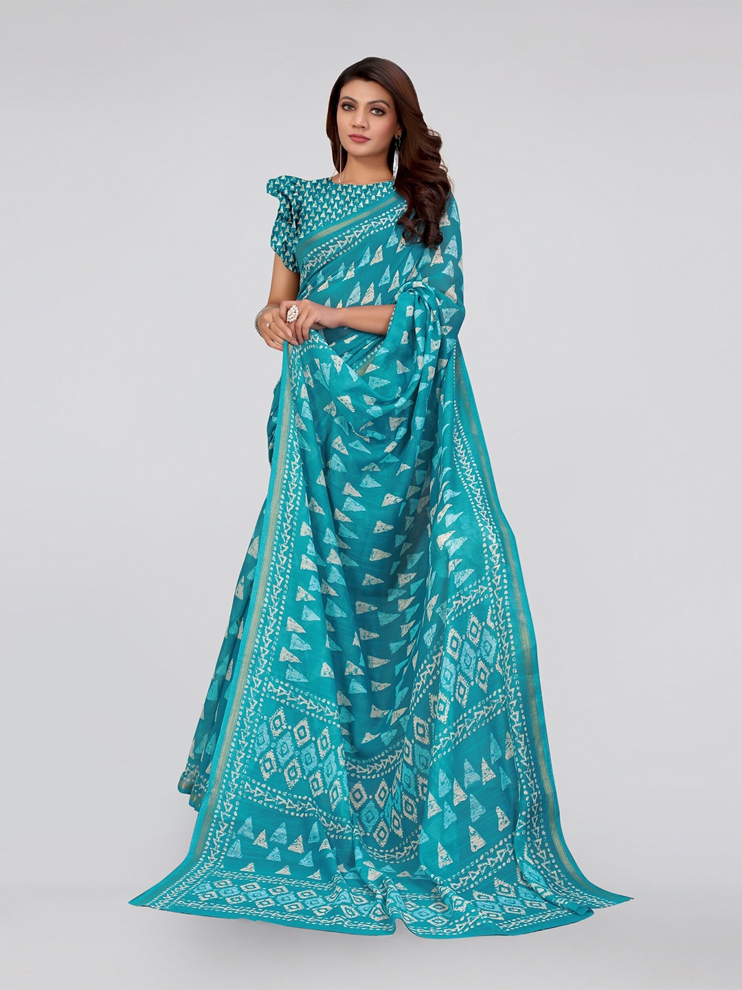 

MIRCHI FASHION Turquoise Blue & Cream-Coloured Batik Zari Saree