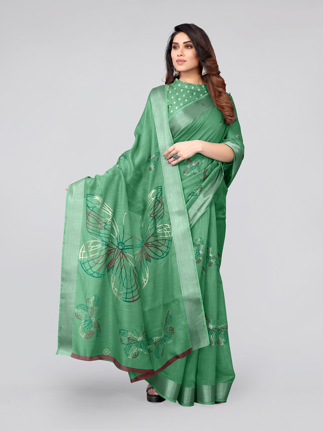 

MIRCHI FASHION Green & Red Embellished Zari Saree