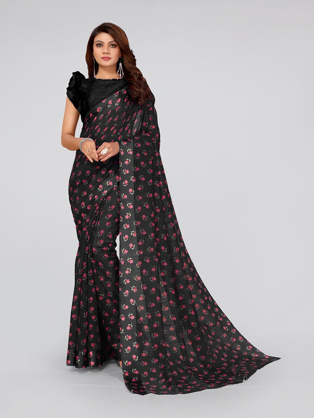 

MIRCHI FASHION Black & Green Floral Saree