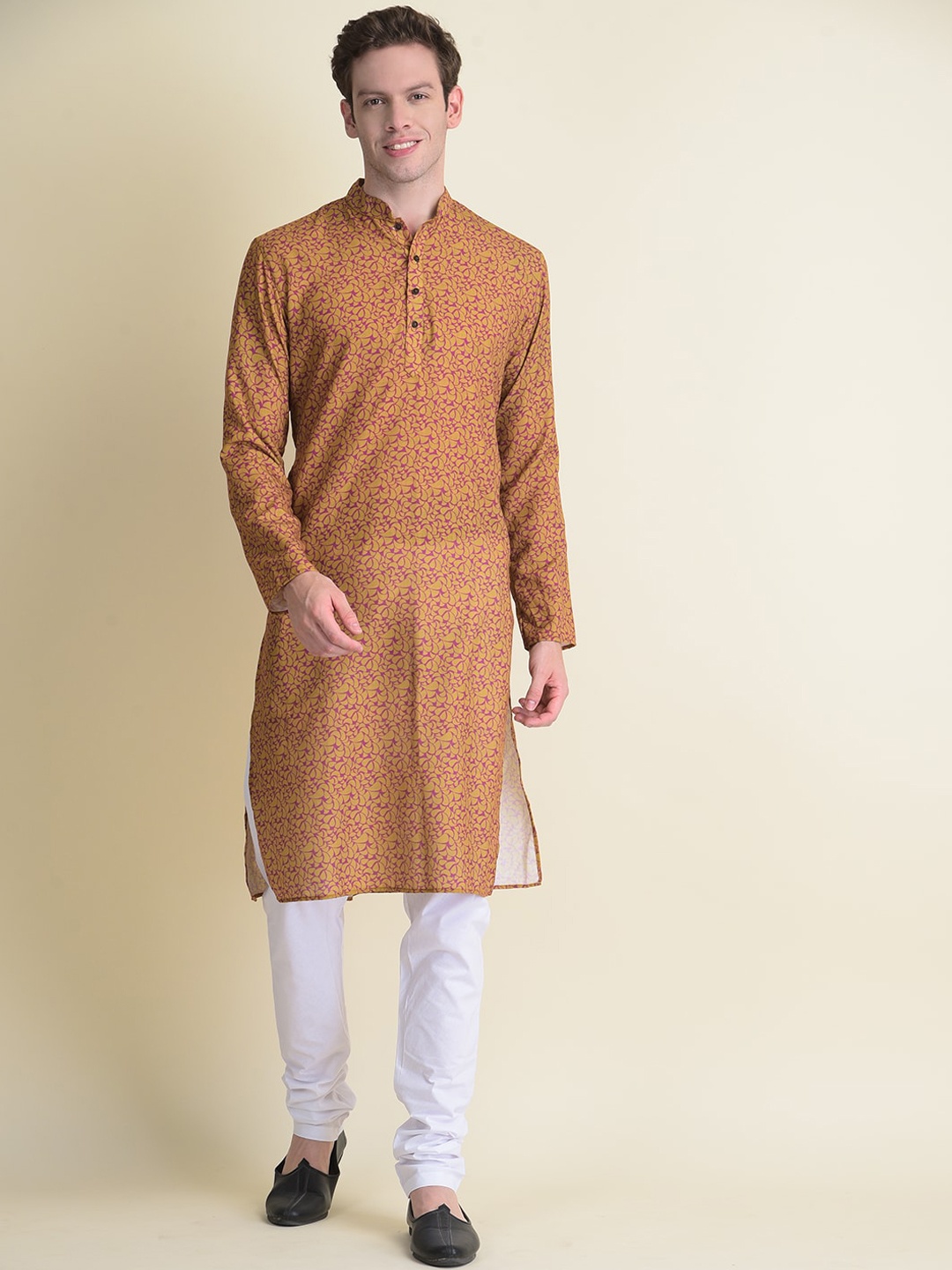

NAMASKAR Men Yellow Printed Cotton Kurta with Pyjamas
