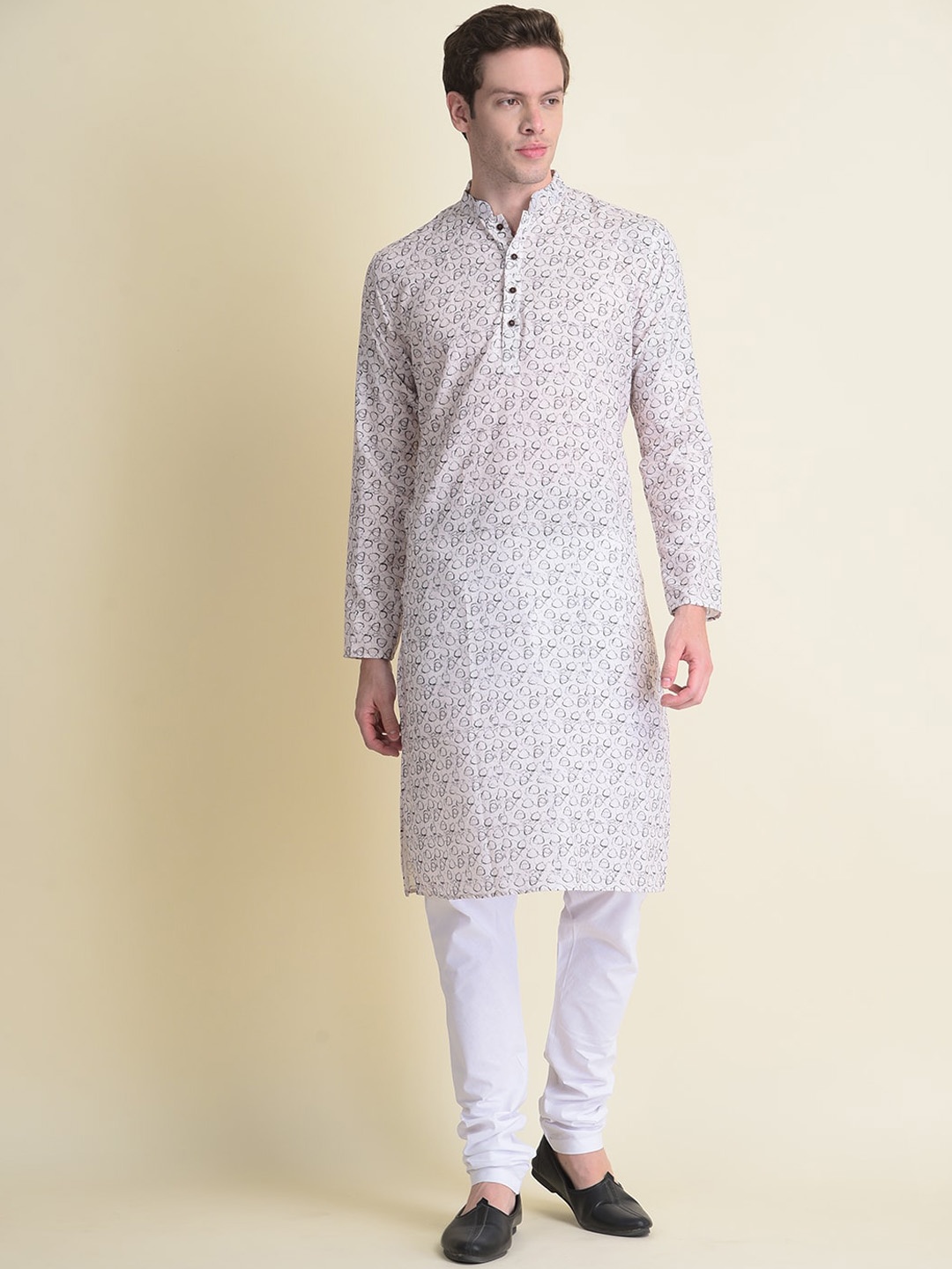 

NAMASKAR Men White Cotton Printed Kurta with Churidar