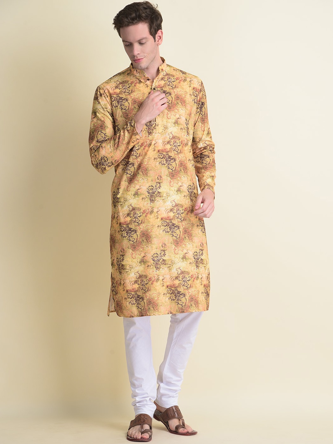 

NAMASKAR Men Green Cotton Printed Kurta with Churidar