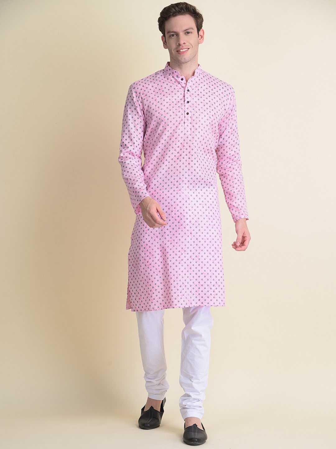 

NAMASKAR Men Pink Cotton Printed Kurta with Churidar