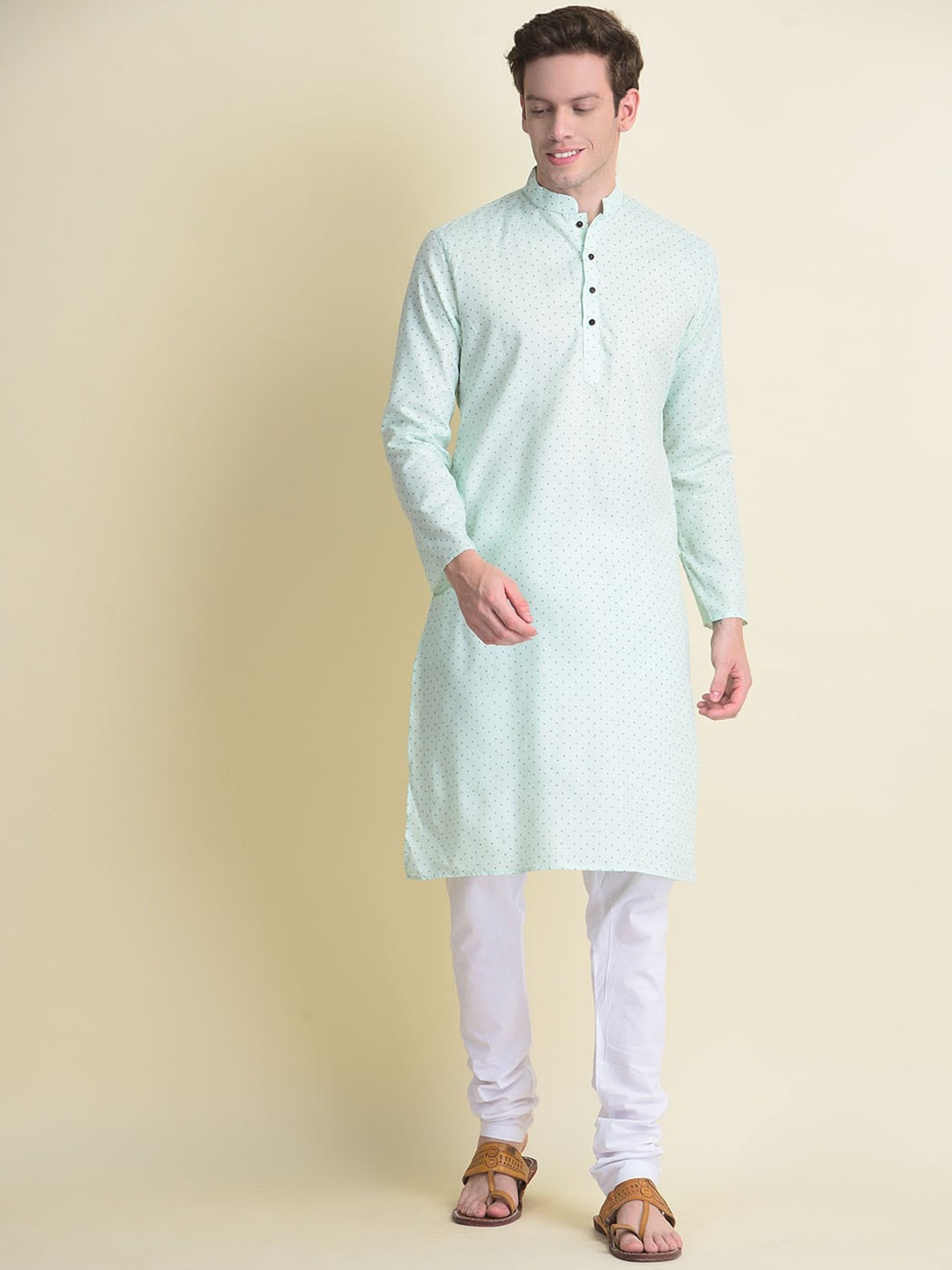 

NAMASKAR Men Green Printed Cotton Kurta with Pyjamas