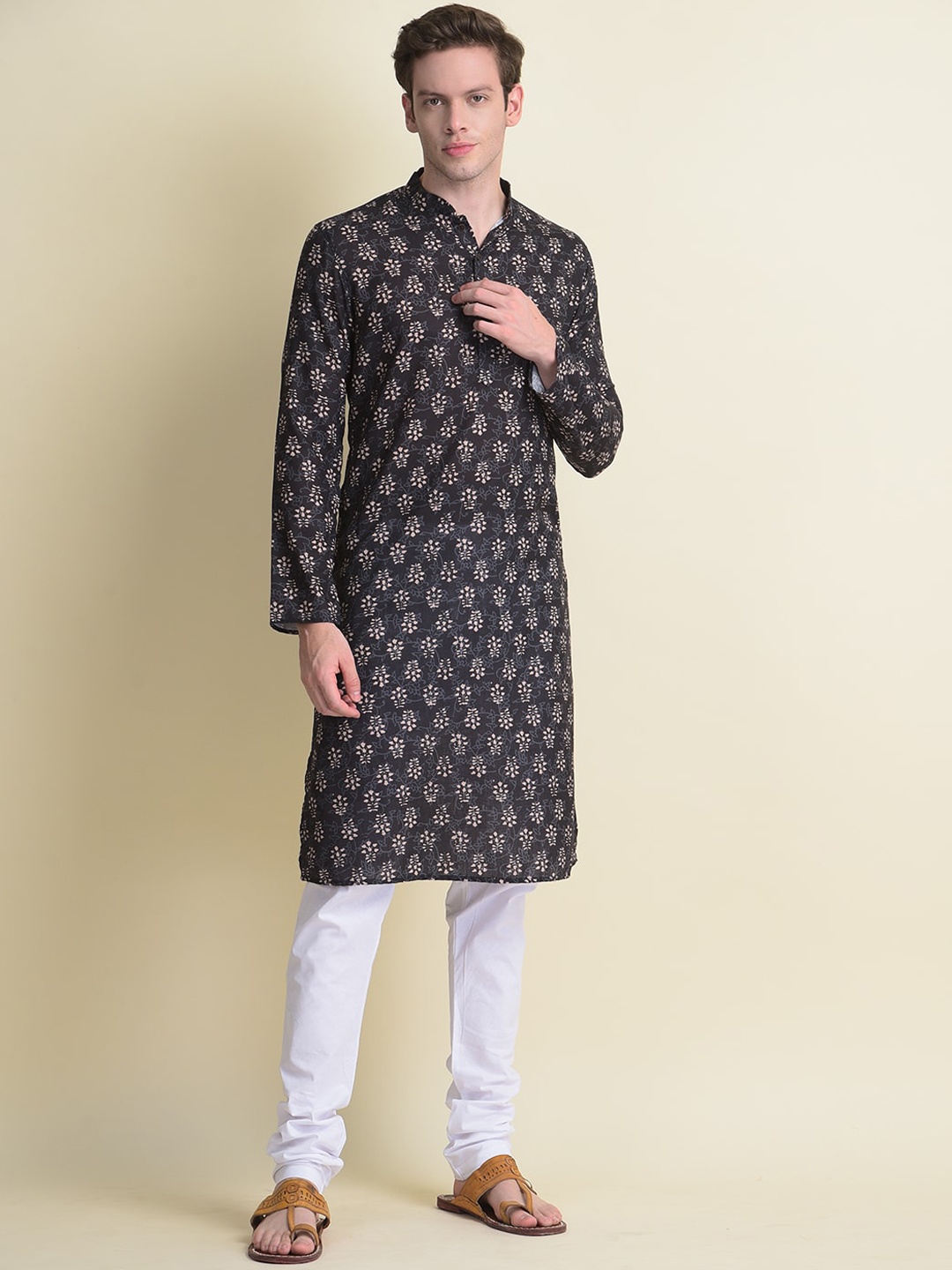 

NAMASKAR Men Black Printed Cotton Kurta with Pyjamas