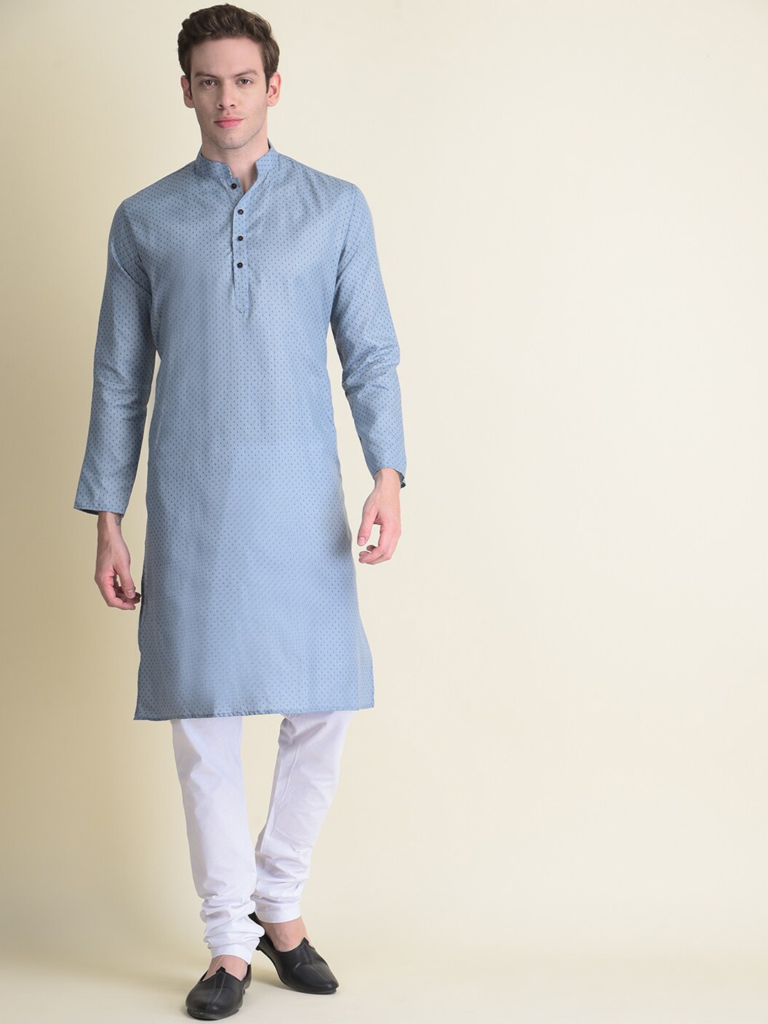 

NAMASKAR Men Grey Cotton Printed Kurta with Churidar