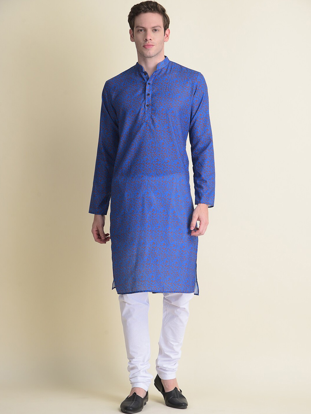 

NAMASKAR Men Blue Cotton Printed Kurta with Churidar