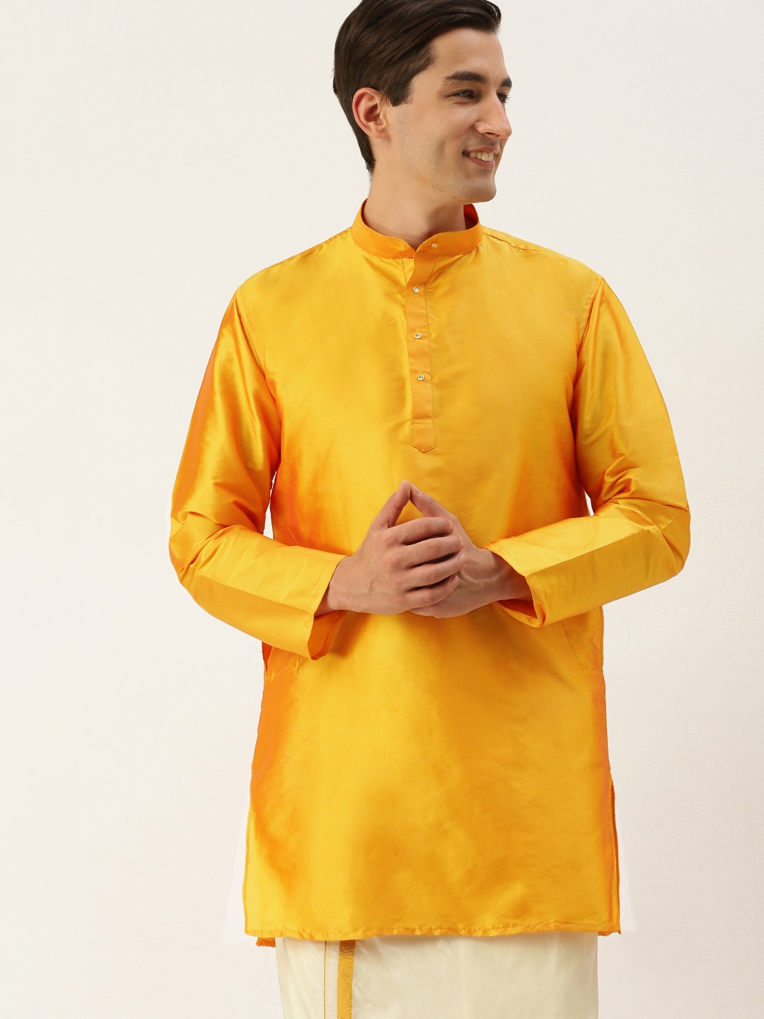 

THANGAMAGAN Men Orange Solid Band Collar A-Line Straight Kurta