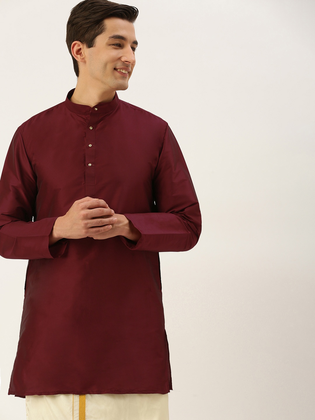

THANGAMAGAN Men Maroon Solid Band Collar A-Line Straight Kurta