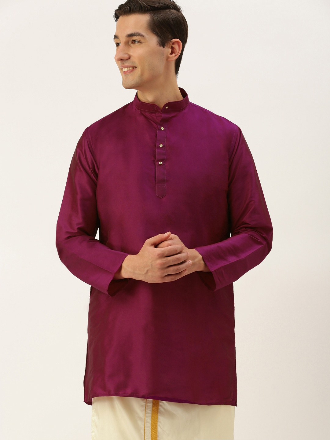 

THANGAMAGAN Men Magenta Solid Band Collar A-Line Straight Kurta