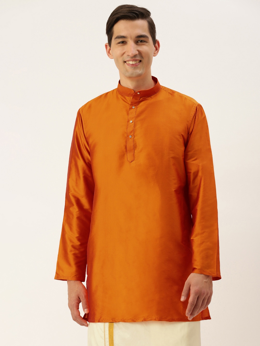 

THANGAMAGAN Men Orange Solid Band Collar A-Line Straight Kurta