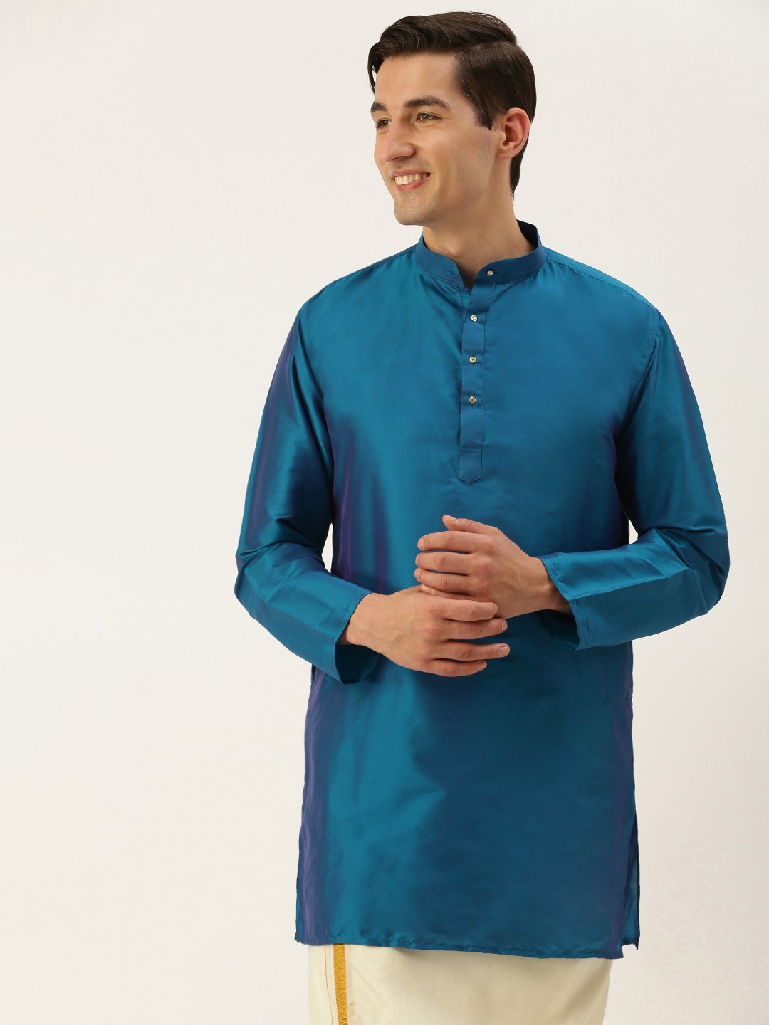 

THANGAMAGAN Men Blue Solid Band Collar A-Line Straight Kurta