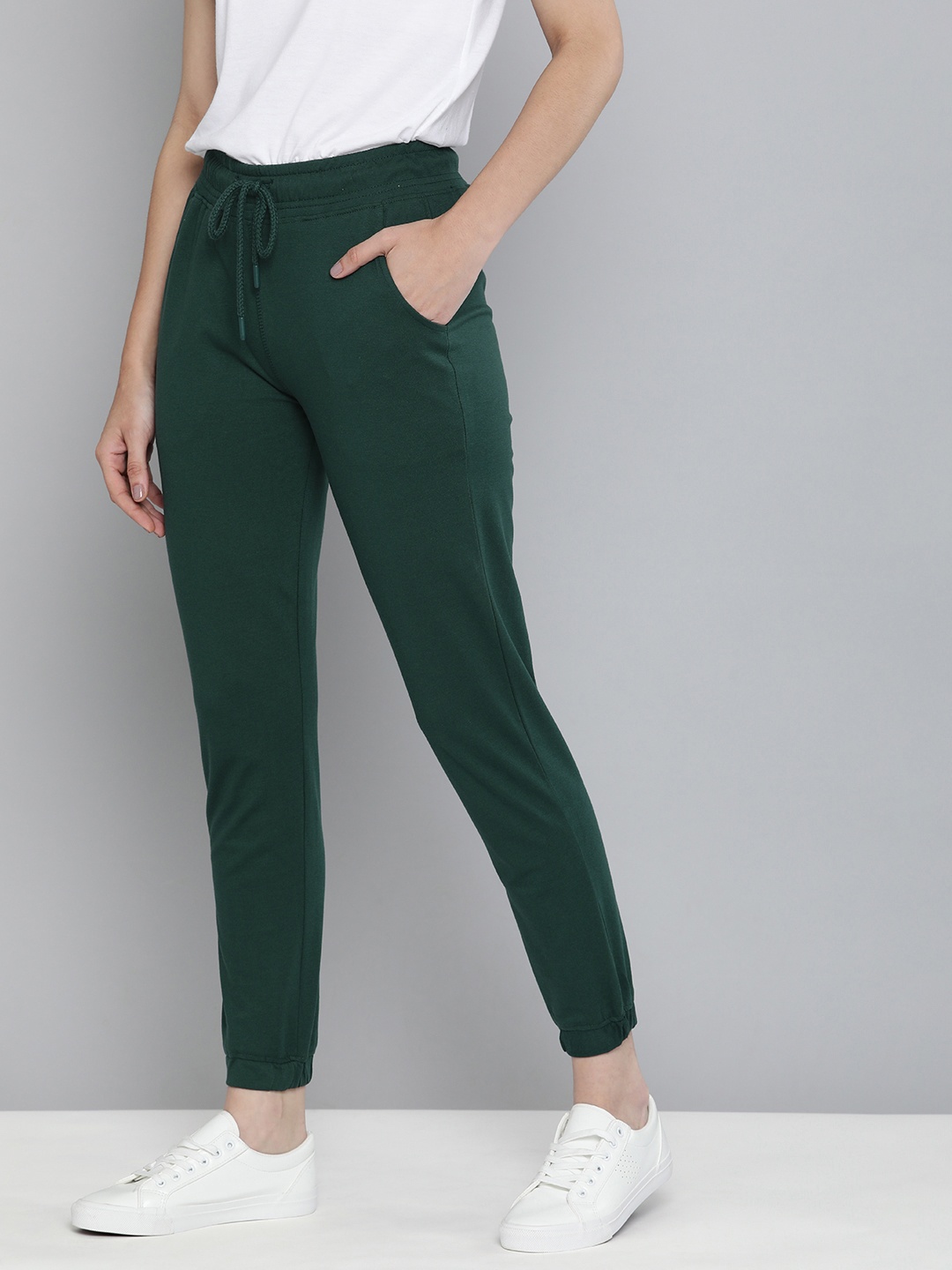 

Harvard Women Green Solid Joggers