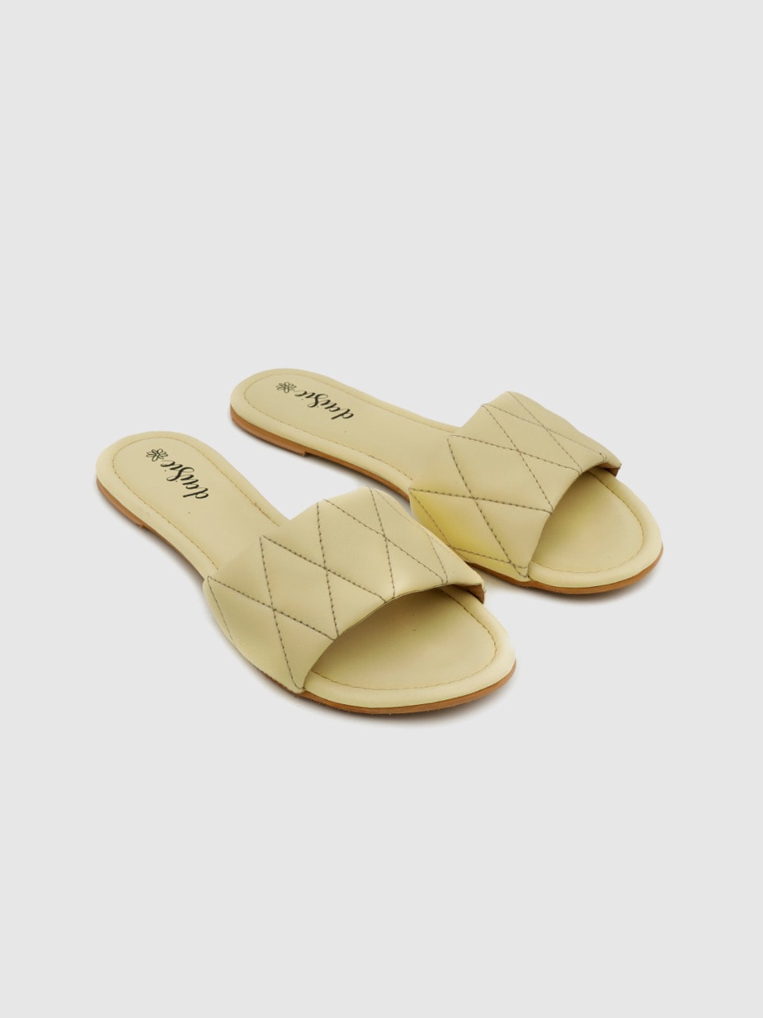 

daisie Women Yellow Open Toe Flats with Bows