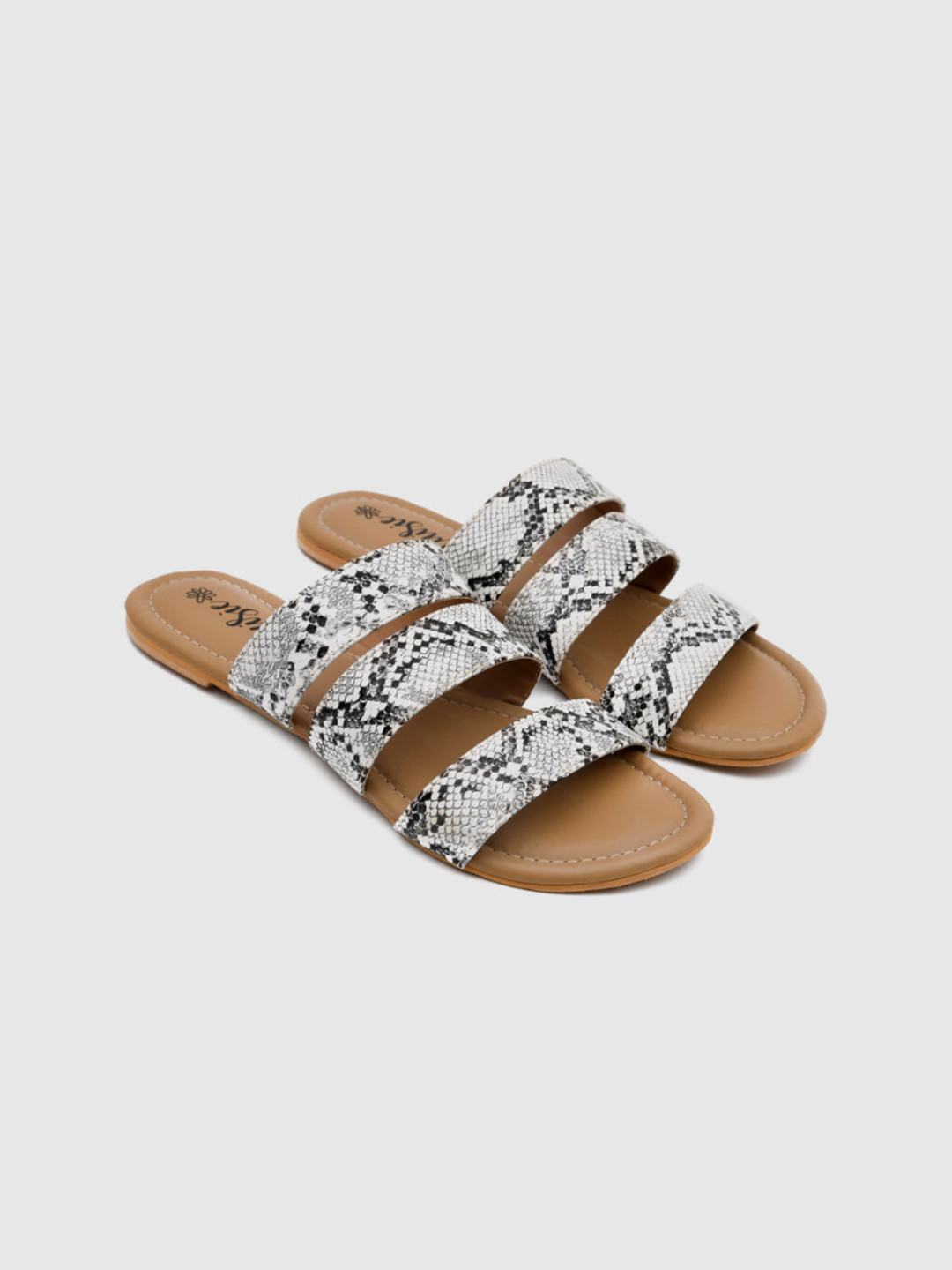 

daisie Women White Textured Open Toe Flats