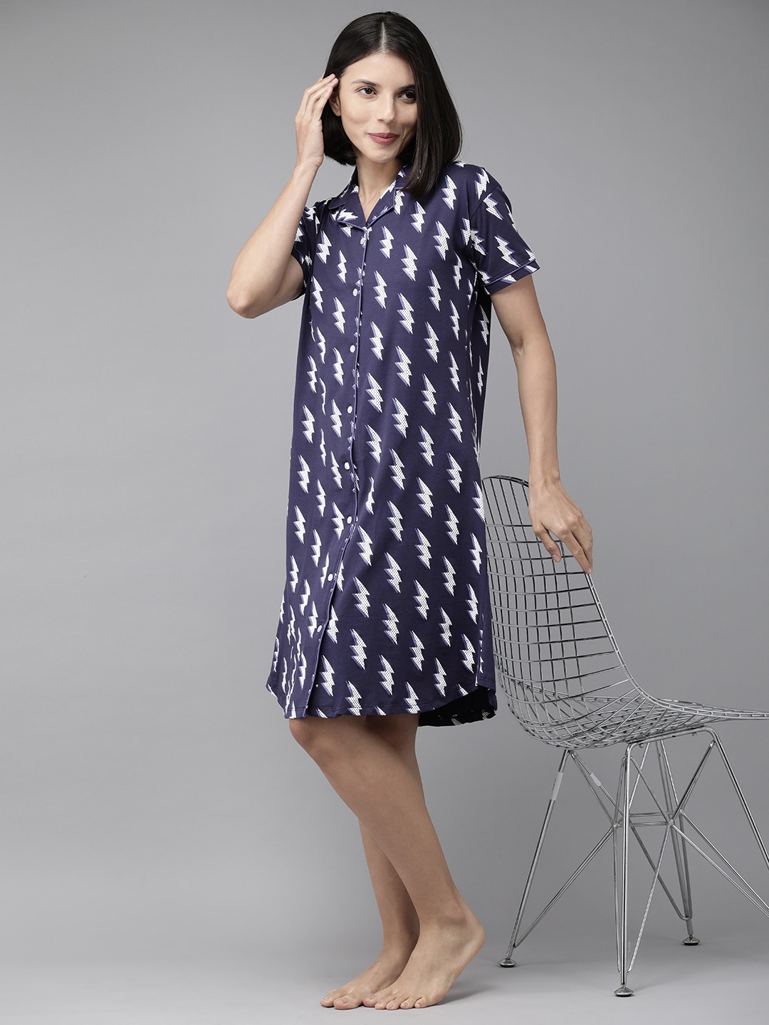 

Zeyo Navy Blue & White Printed Cotton Nightdress