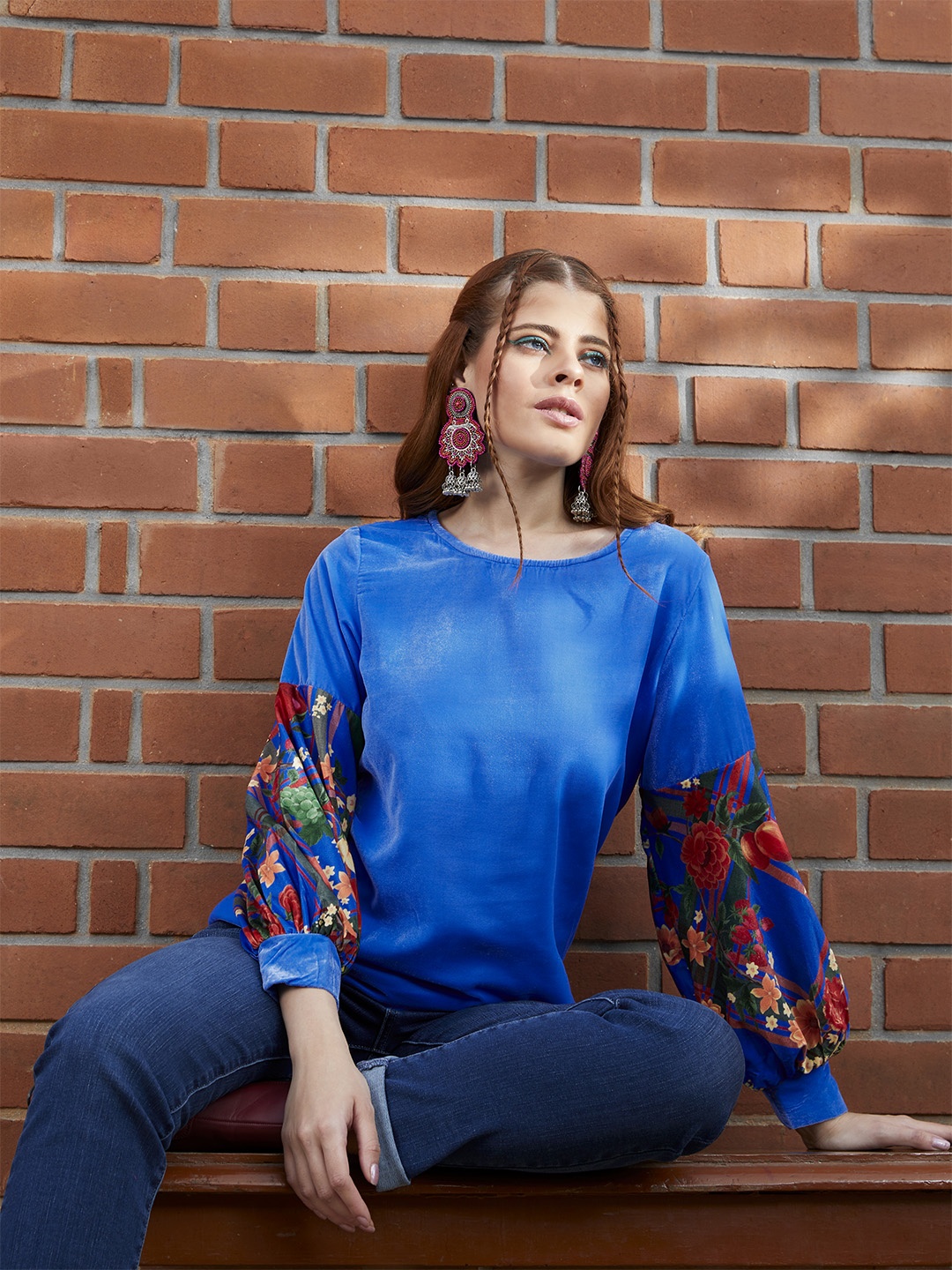 

Sangria Women Round Neck Knitted Sweatshirt, Blue