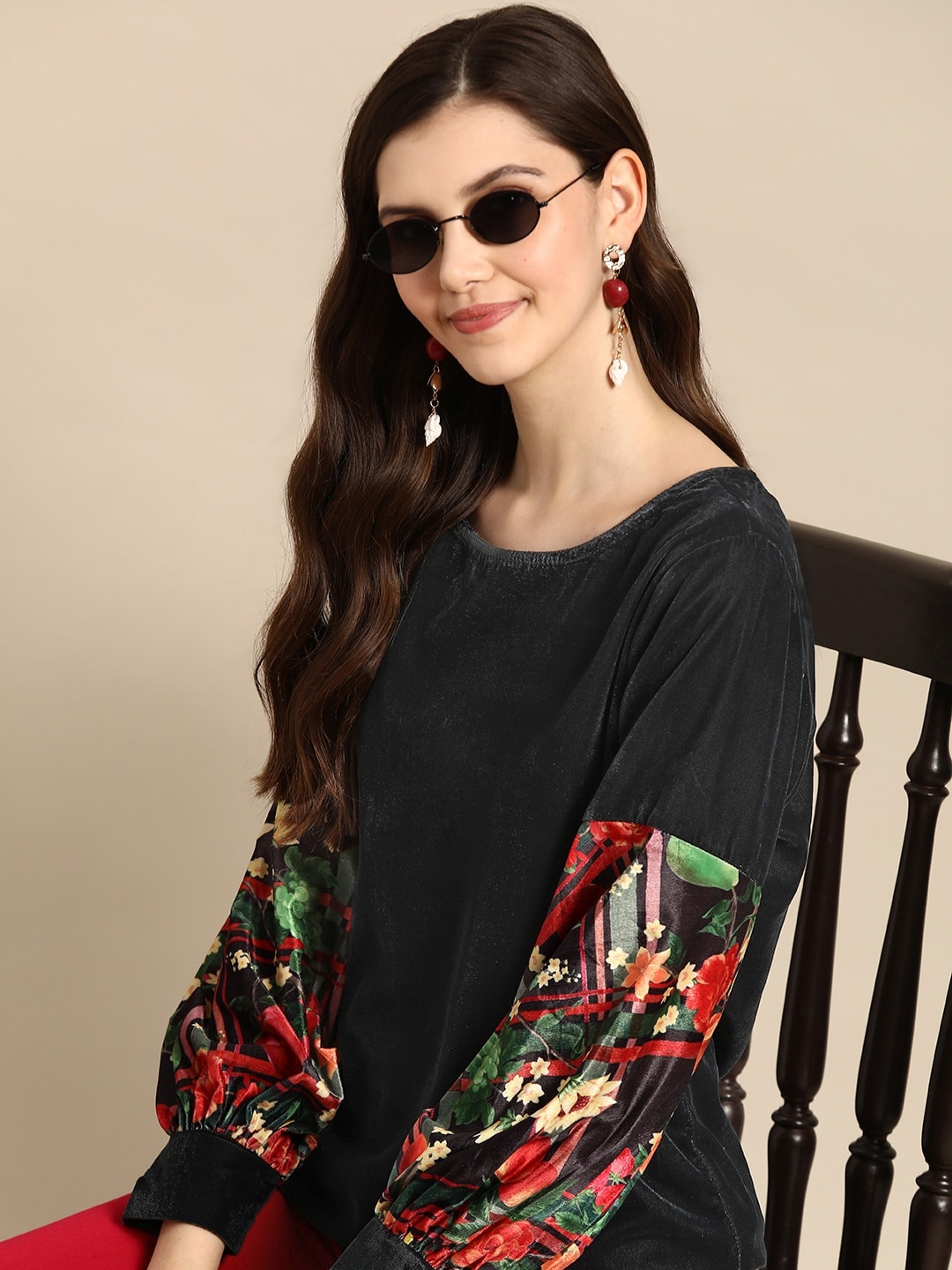 

Sangria Black Drop-Shoulder Velvet Finish Top