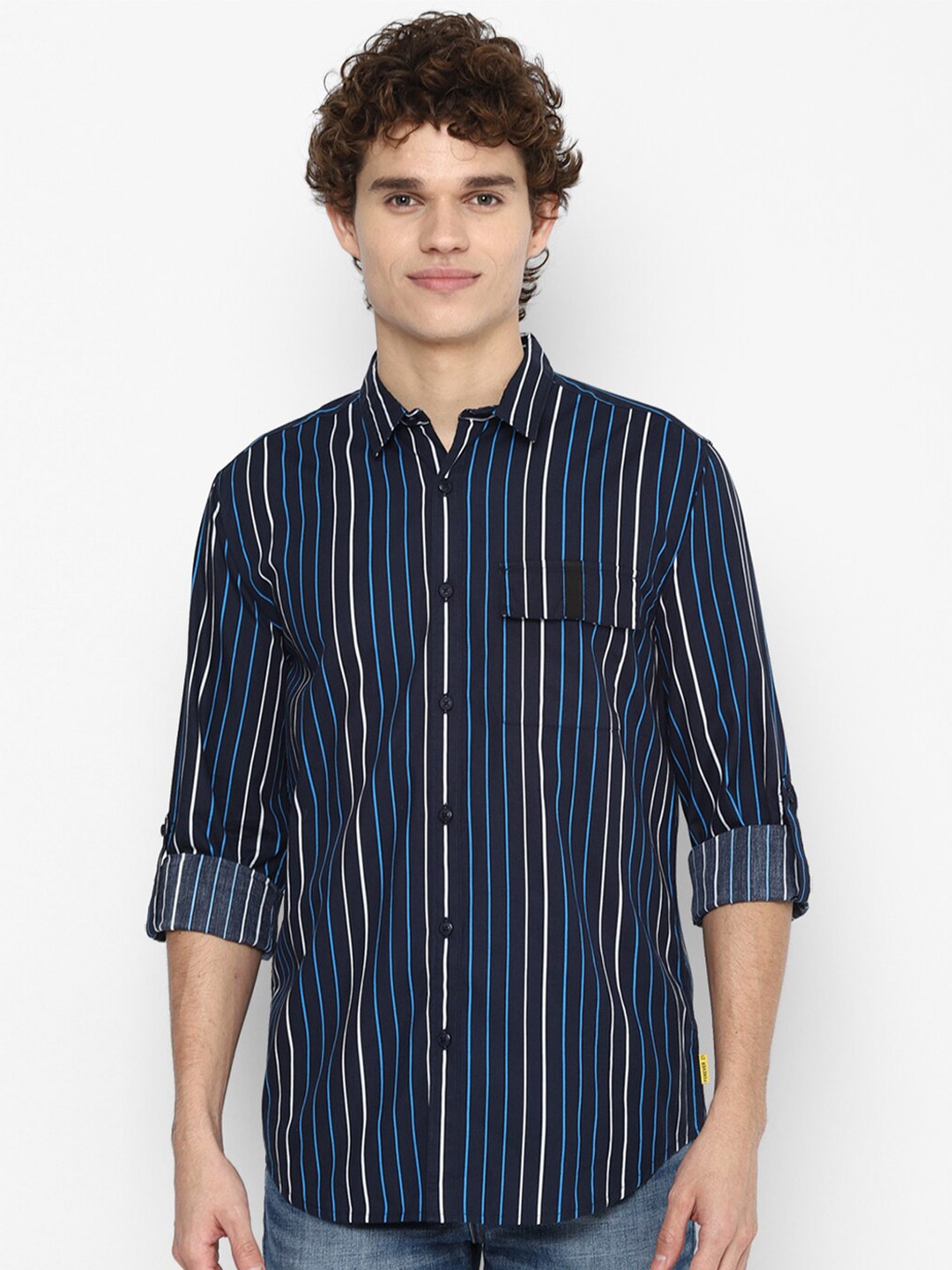 

FOREVER 21 Men Navy Blue Striped Casual Shirt