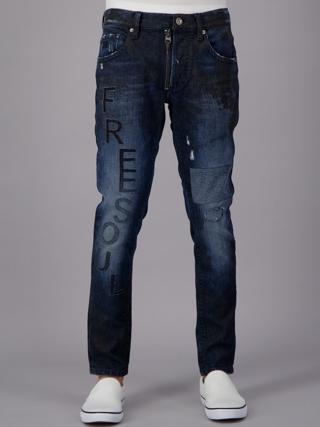 

FREESOUL Men Blue Skinny Fit Mildly Distressed Light Fade Jeans
