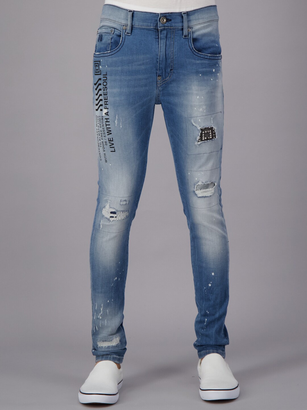 

FREESOUL Men Blue Skinny Fit Mildly Distressed Heavy Fade Jeans
