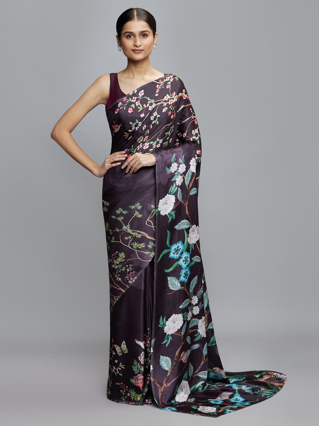

navyasa Purple & Blue Floral Saree