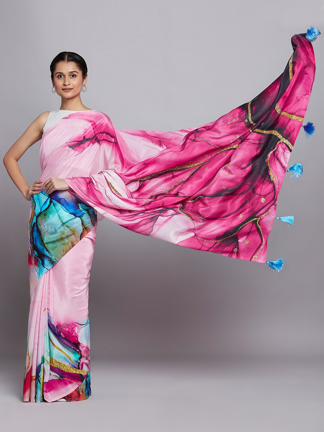 

navyasa Pink & Blue Floral Saree