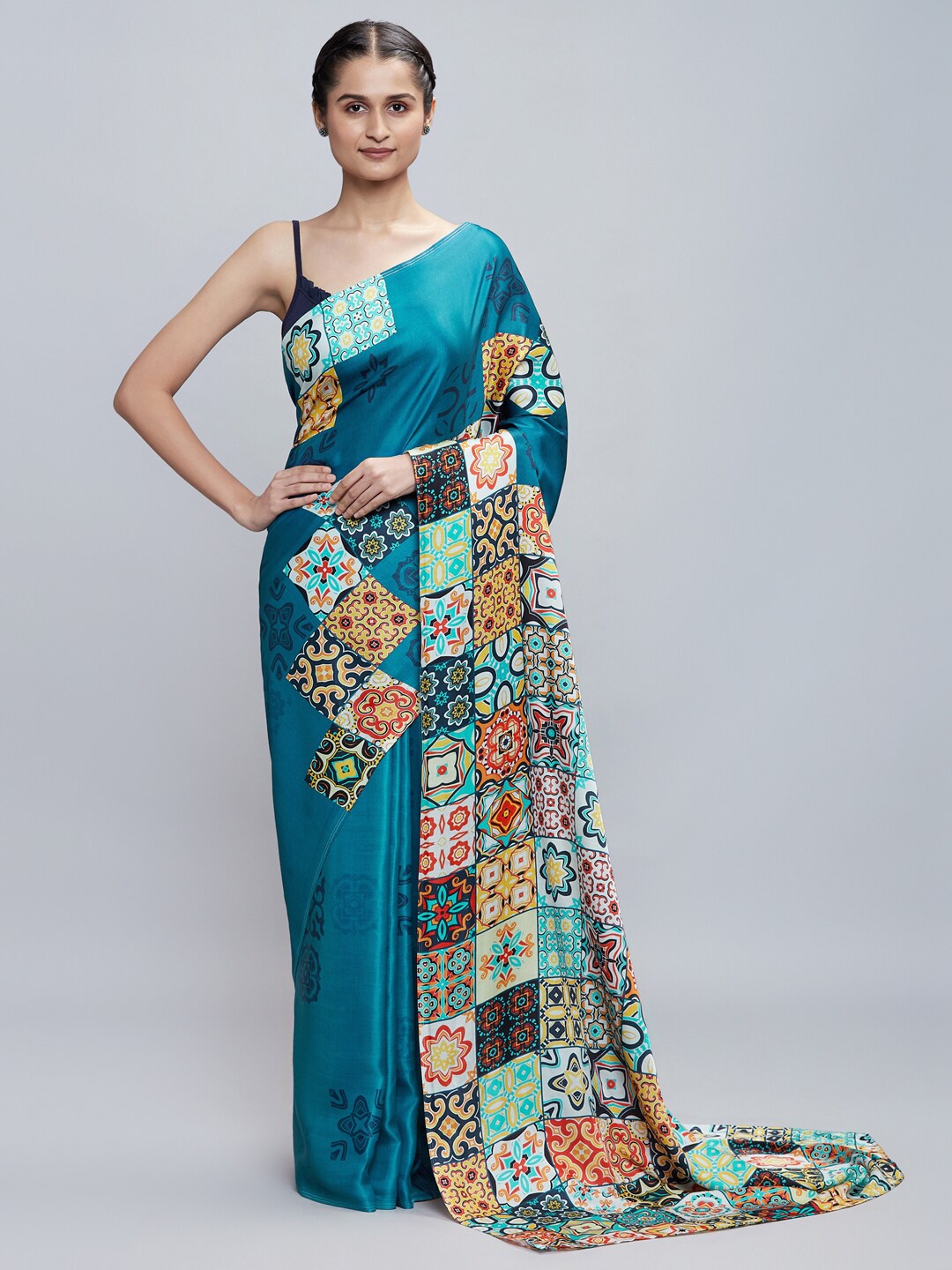 

navyasa by liva Blue & Red Zari Saree
